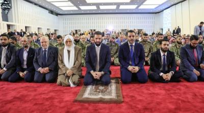 بالصور- للمرة الأولى... الشرع يؤدي صلاة العيد في قصر الشعب في دمشق