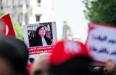 محكمة تونسية تقضي بسجن المعارضة البارزة عبير موسي عامين