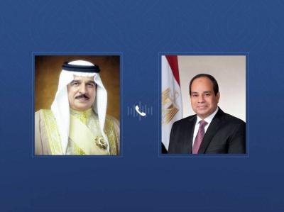 ملك البحرين والسيسي يعربان عن قلقهما من التصعيد بالمنطقة