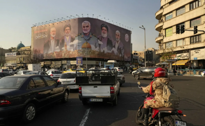 إيران.. توقيف العشرات في قم وبوشهر بتهمة 
