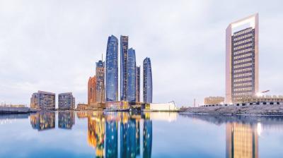 البنك الدولي يتوقّع نمو اقتصاد الإمارات 4.9% عامي 2026 و2027