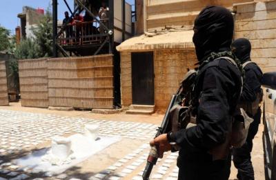 الكبتاغون يعود للواجهة في سوريا.. ضبط مستودعات خلال مداهمة أمنية في درعا