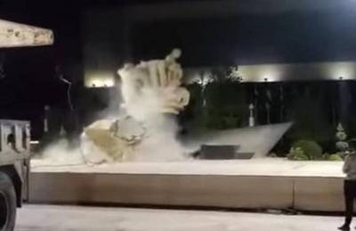 محافظة حلب تؤكد حدوث خلل أثناء نقل مجسّم ساحة سعد الله الجابري (فيديو)