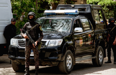 مصر.. حملات لشرطة المرور بعد توجيهات السيسي وحوادث مميتة