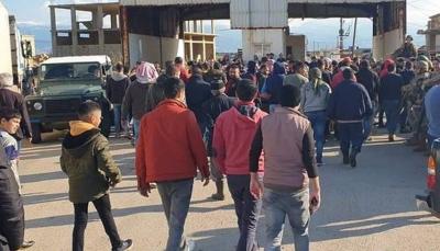 أمام المسافرين... القبض على رئيس مركز الجمارك في العريضة