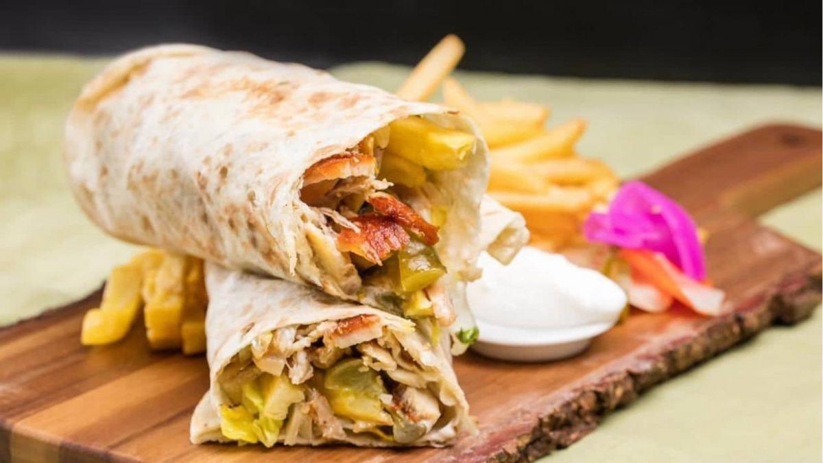 الشاورما اللبنانية تتصدر العالم.. الأفضل بين جميع السندويشات!