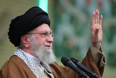 خامنئي يوجه رسالة تهديد للأميركيين