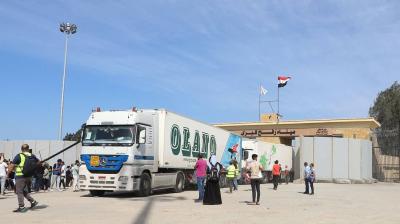 الرفض الإسرائيلي لإدخال لمساعدات لغزة بحرية يعوق محادثات الهدنة