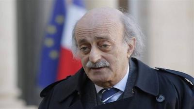 جنبلاط يرفض التدخل الخارجي.. 