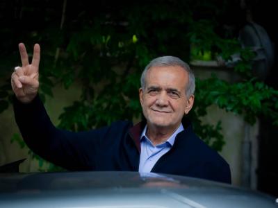 فشل محاولة اغتيال الرئيس الإيراني.. إصابته طفيفة