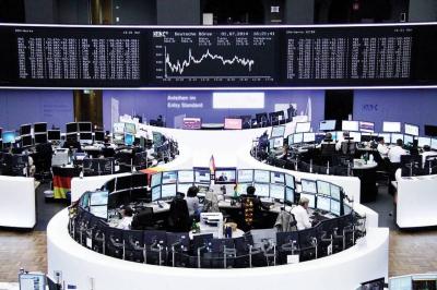 أسهم أوروبا تتراجع تحت ضغط تهديد ترامب بفرض رسوم جمركية جديدة