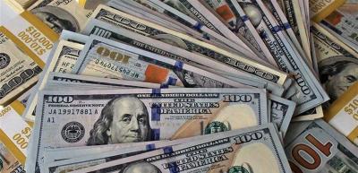الدولار يستقر بعد تهديد ترامب برسوم جمركية 30%