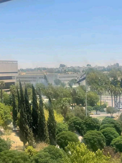 إسرائيل تستهدف وزارة الدفاع في دمشق