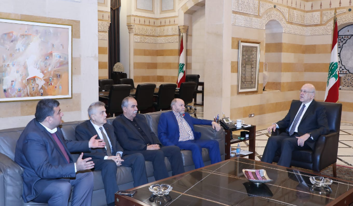 الأسمر بعد لقائه ميقاتي: يجب التخفيف من الضرائب والرسوم