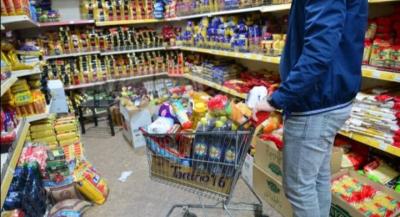 تجار يغشون في المواد الاستهلاكية... أين وزارة الاقتصاد؟