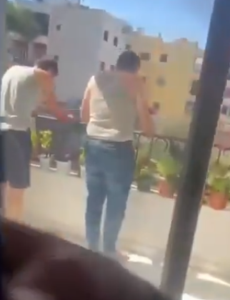 فيديو أثار غضبا.. إجبار شبان دروز على القفز من الطابق الرابع