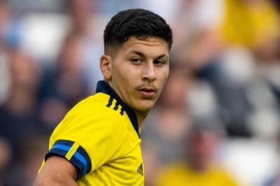 برشلونة يسعى لضم لاعب من أصول سورية للم شمله مع شقيقه