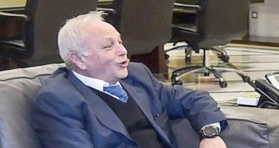 القاضي عويدات يتغيّب عن جلسة استجوابه في قضية المرفأ