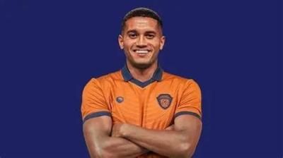 الوصل الإماراتي يتعاقد مع البرازيلي فاريتا