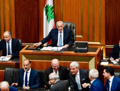 مجلس النواب يقر قانون إصلاح المصارف بأغلبية مواده