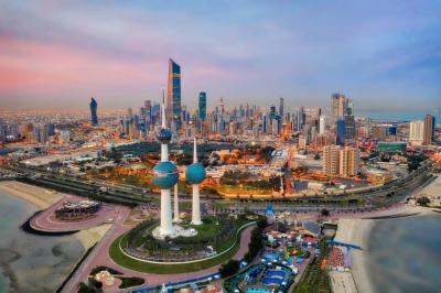 الرومي يؤكد دعم الكويت لجهود استقرار السوق النفطية