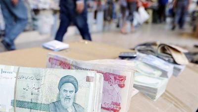 إيران تدرس إزالة أصفار من عملتها الوطنية