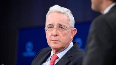للمرّة الأولى.. وضع رئيس كولومبي سابق تحت الإقامة الجبرية