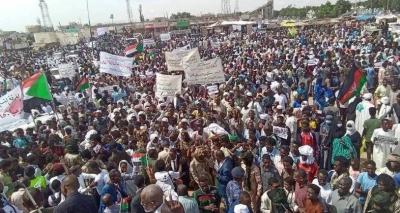 السودان... دارفور تخرج في مسيرات حاشدة تأييدا لحكومة 