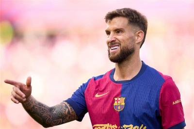برشلونة يعلن رحيل إنيغو مارتينيز