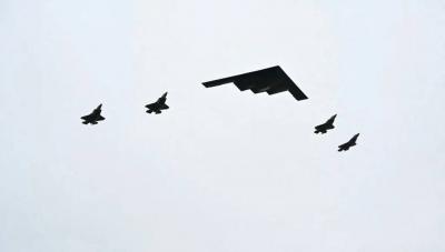 بالفيديو.. قاذفة القنابل الأميركية ‏B-2‎‏ تحلّق فوق رأس بوتين