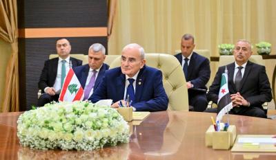 وزير الدفاع رداً على قاسم: نحن لا نخاف