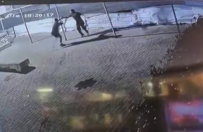 فلسطينيان يفران من الشرطة الإسرائيلية في أسدود (فيديو)