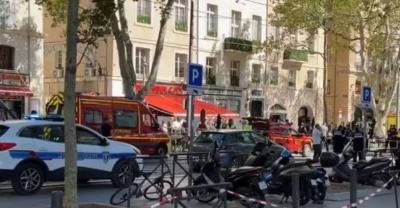 حادث طعن جماعي في فرنسا... والشرطة تُنهي الهجوم