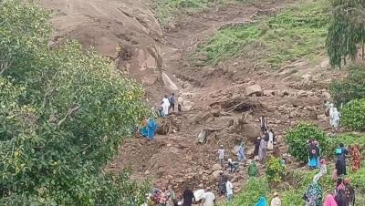 بالفيديو- مأساة قرية سودانية في جبل مرة... ألف جثة تحت الصخور
