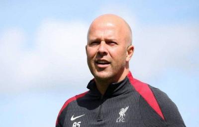 مدرب ليفربول يستبعد النجم الإيطالي من دوري الأبطال