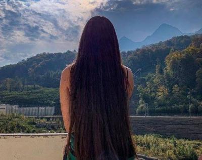 5 فيتامينات تساعد على نمو الشعر وكثافته.. تعرف عليها