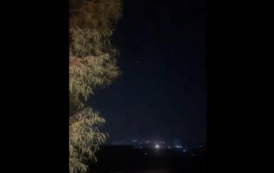 المضادات السورية تطلق النار على مسيَّرة عند الحدود اللبنانية