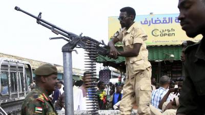 رئيس الوزراء السوداني يطالب بحشد شعبي ودولي لفك الحصار عن الفاشر