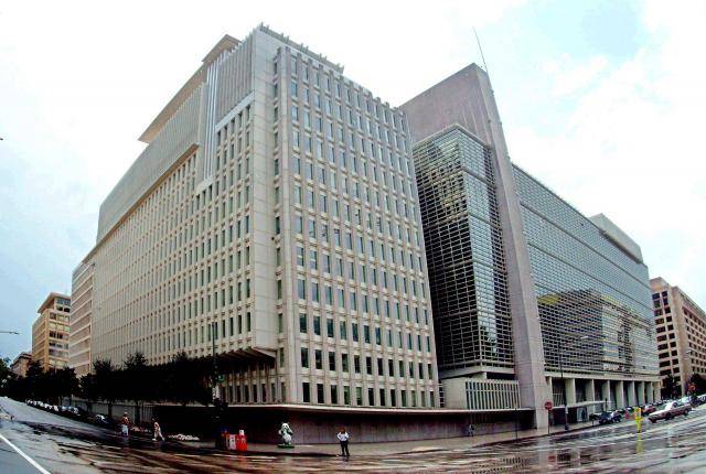 البنك الدولي يعلق عمل شراكة مع تونس بعد تصريحات سعيّد