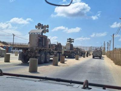 نتنياهو أمر بنشر مكبرات صوت لبث خطابه في غزة.. مشاهد توثق