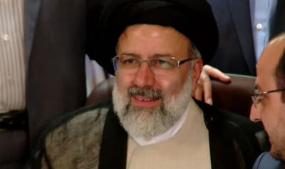 مستشار خامئني:  لم يعثر على أي دليل على تدخل خارجي بمقتل رئیسي