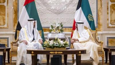 محمد بن زايد وأمير الكويت يؤكدان دعمهما لمساعي وقف النار في غزة