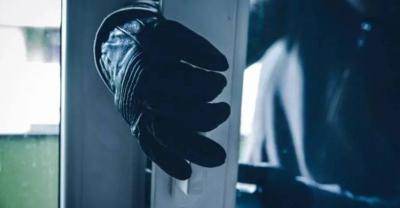 بطريقة هوليوودية ... حفر نفق أسفل مسجد لسرقة مكتب بريد في مصر