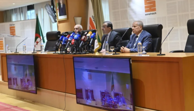 إقالة رئيس سوناطراك الجزائرية وتعيين نور الدين داودي