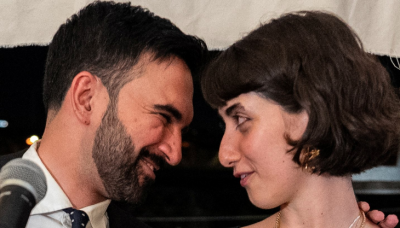 فنانة سورية على عتبة لقب سيدة نيويورك الأولى.. من هي راما دواجي زوجة ممداني؟