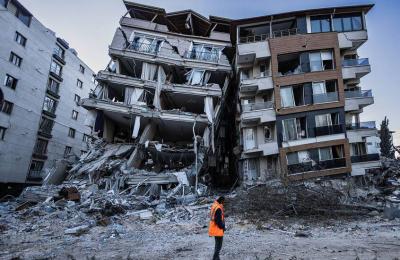 زلزال بقوة 6.3 درجة يضرب أفغانستان