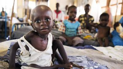 أوضاع أمنية متدهورة ونزوح متواصل.. السودان يستنفر ويتهم العالم بالتقاعس