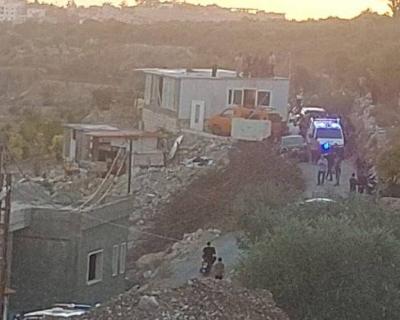 بالفيديو... مسيّرة إسرائيلية تستهدف منشرة في البياض – صور