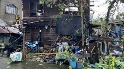 الفلبين... الإعصار كالمايجي يودي بحياة 90 شخصاً ويخلف 26 مفقوداً