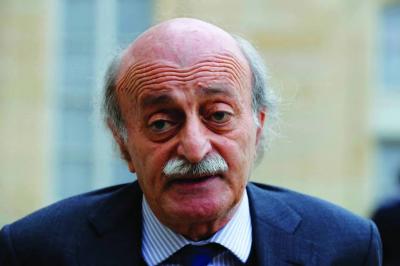 جنبلاط: لا نريد الاستسلام بل عودة الجنوب والأسرى